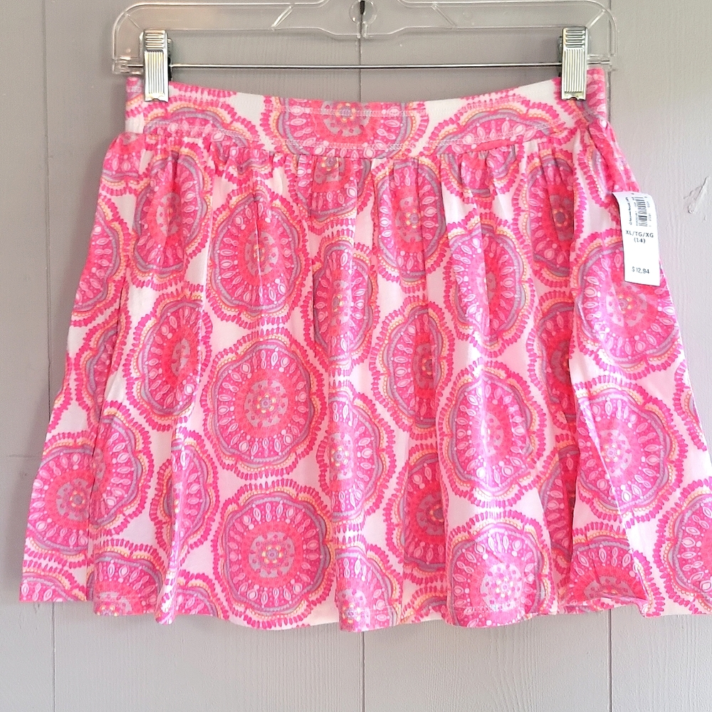 🌴 NWT Old Navy Vintage Pink Circles Skort
